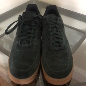Air Force ones ‘07 LV8 Suede